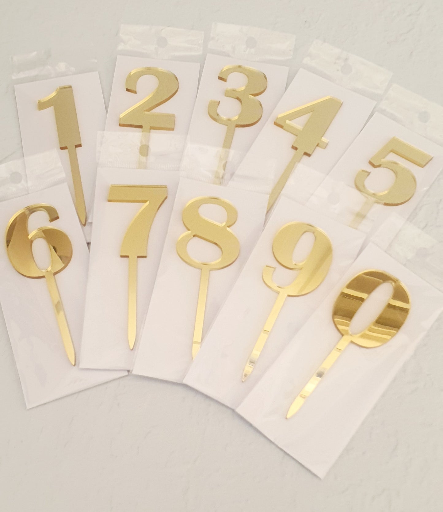 Number 0-9 - Cake Topper - Gold.