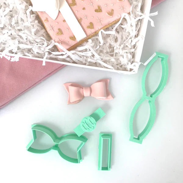 Custom cookie cutters - Small Bow Cutter Set (SweetP Cutters).