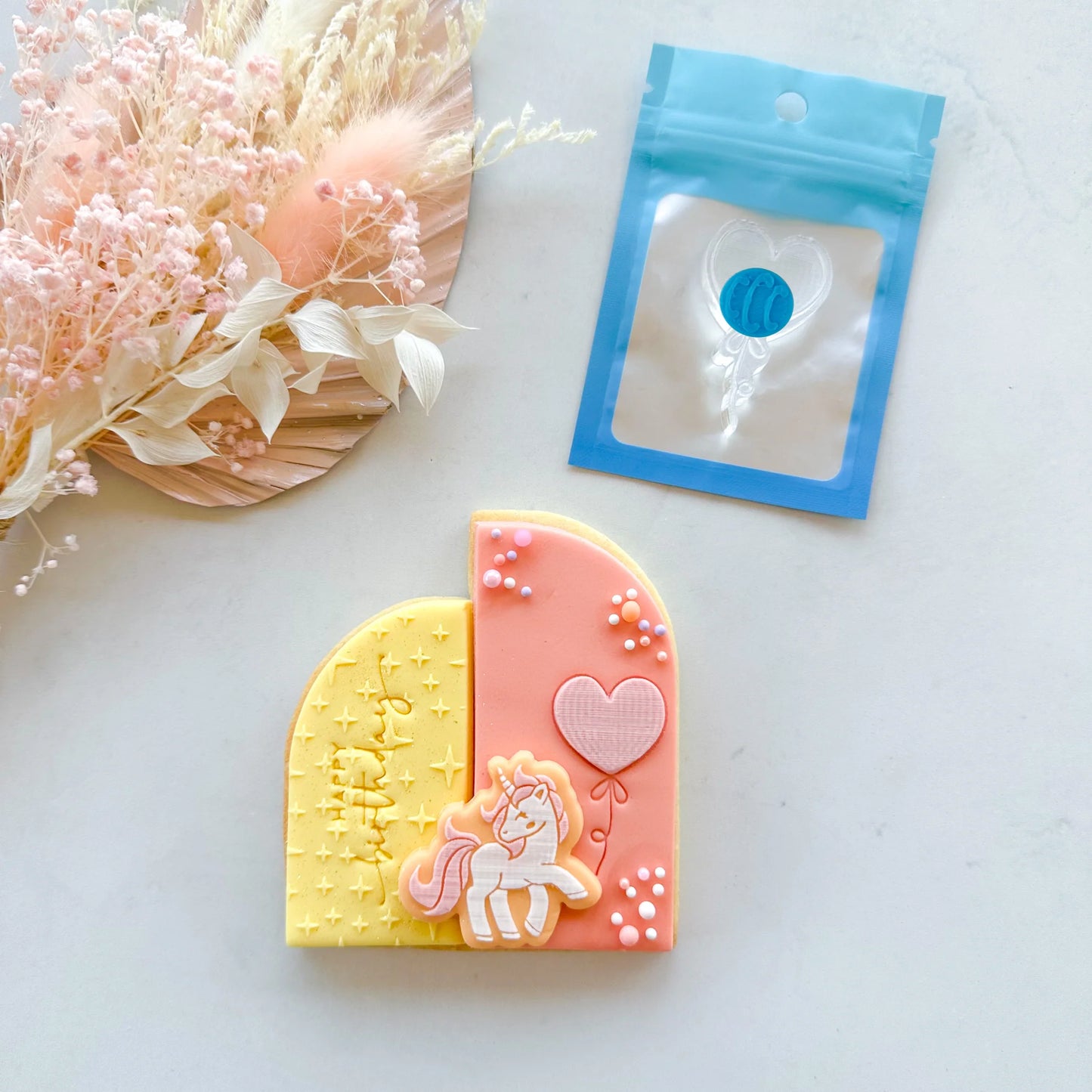 Custom Cookie Cutters - Cake Sera Sera - Heart Balloon Layer Stamp.