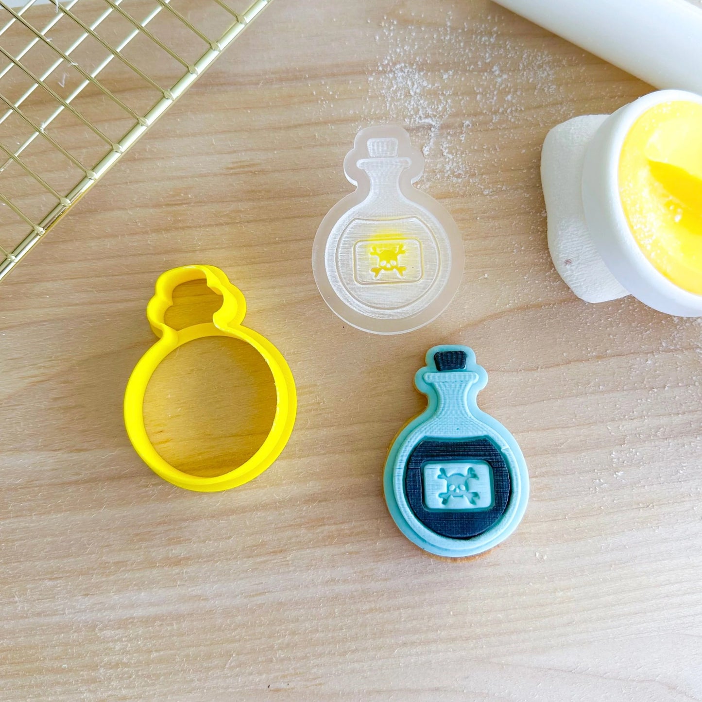 Custom Cookie Cutters - Mini Potion Bottle Cutter and Embosser Set.