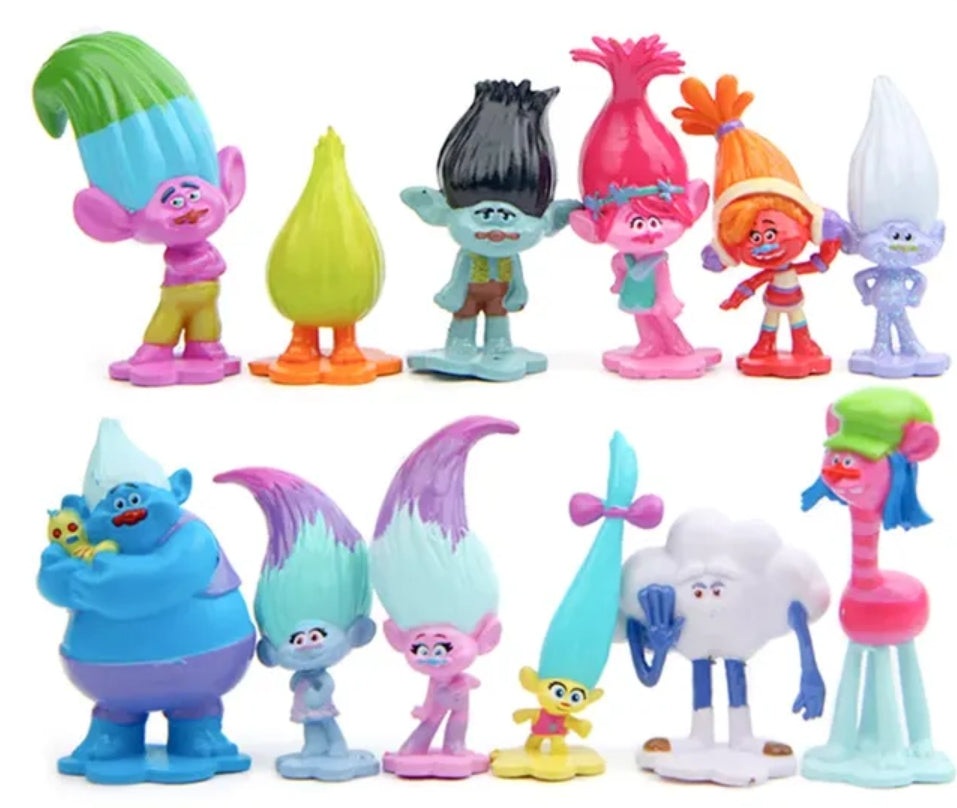 TROLLS 2 | PLASTIC FIGURINES | 12 PIECE SET