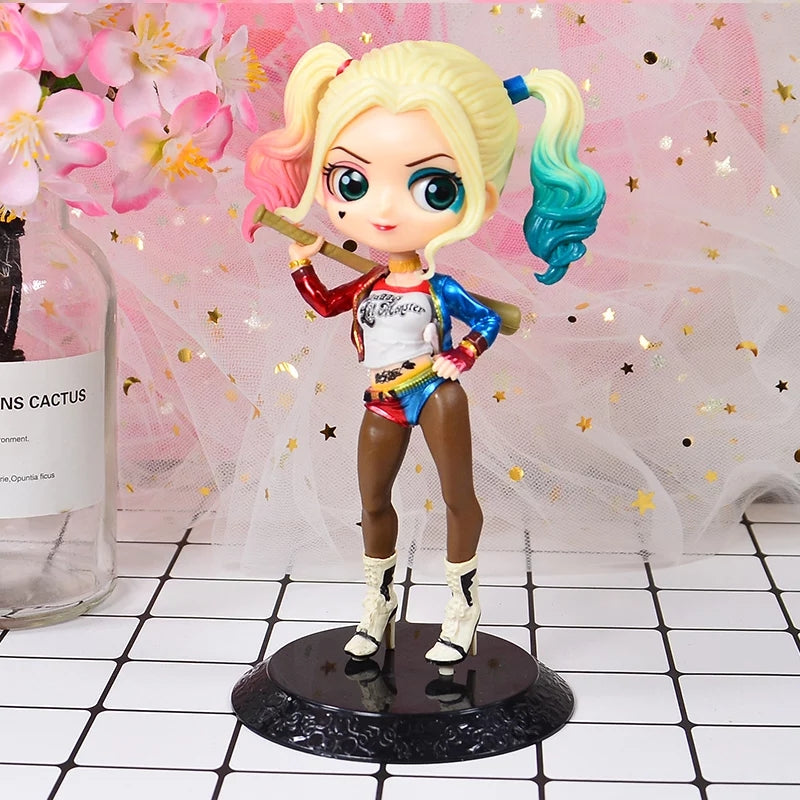 Harley Quinn Standing Figurine