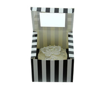 Striped Black/White cupcake box - Single *LAST CHANCE*