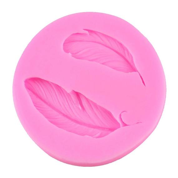 Silicone Mould - 2 x Mini Feathers - S64.