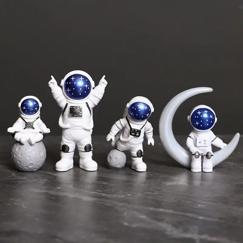 4PC Astronaut Cake Decorating Kit