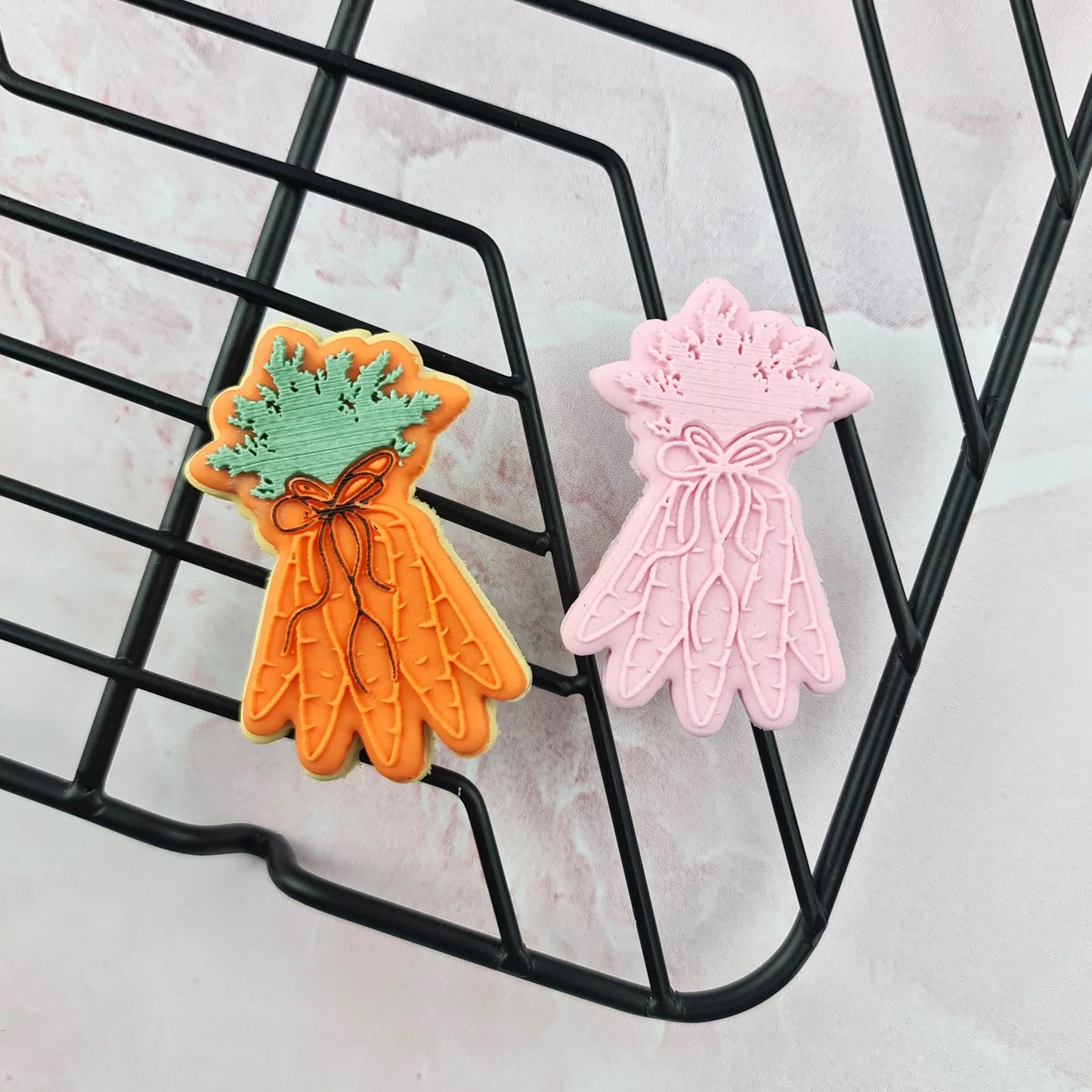 Custom Cookie Cutter - Mini Carrot Bunch Debosser & Cutter Set.