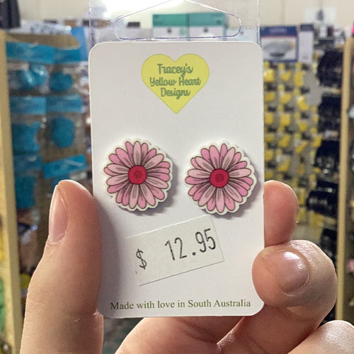 Tracey's Yellow Heart Designs - Large Pink Daisy Earring