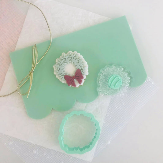 Custom Cookie Cutters - SweetP - Christmas Wreath Cutter and Debosser Set