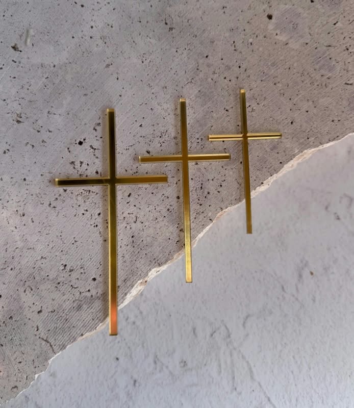 Skysies - Acrylic Gold Cross - Medium - Thin