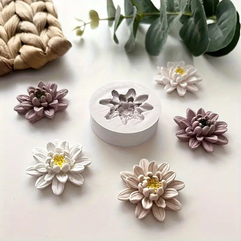 Silicone Mould - Lilly Flower - S581