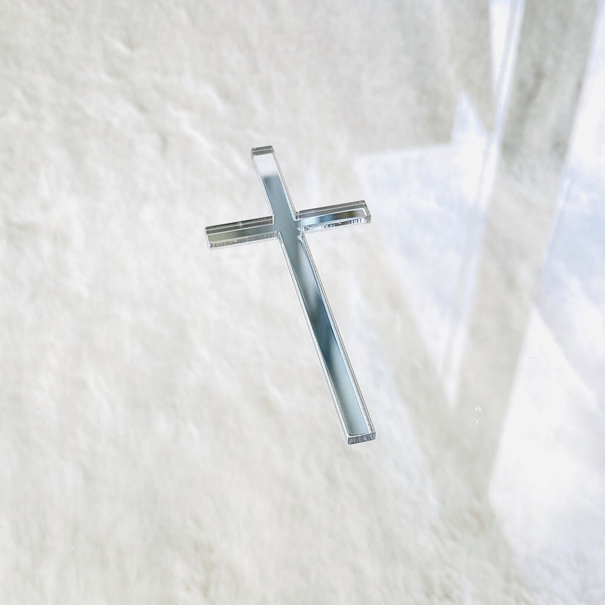Acrylic - Silver Cross 9cm