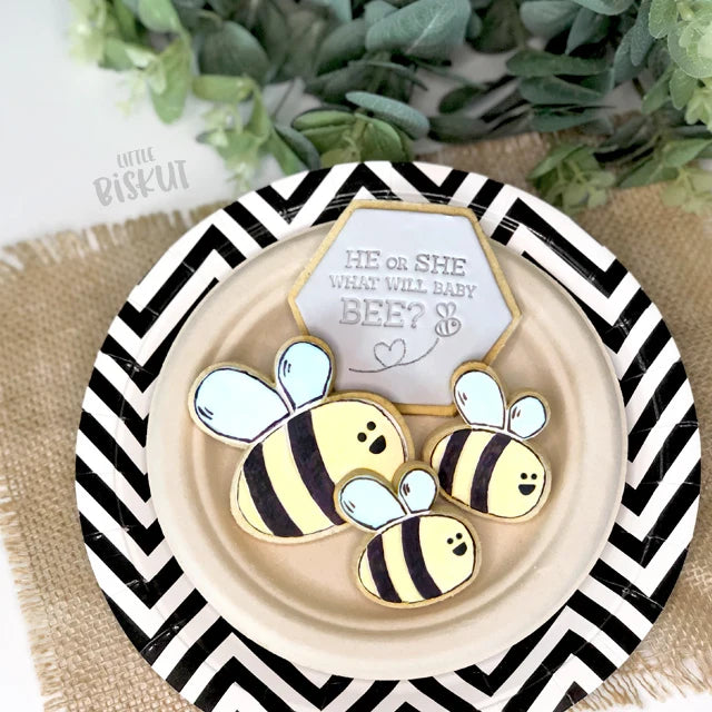 Little Biskut Small Bee Cutter & Embosser Set.