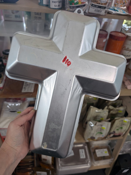 Cross tin (Used)