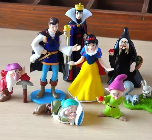8PC Snow White Assorted Figurine Set