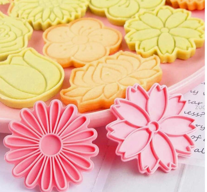 8Pc Assorted Flowers Cookie Cutter Set
