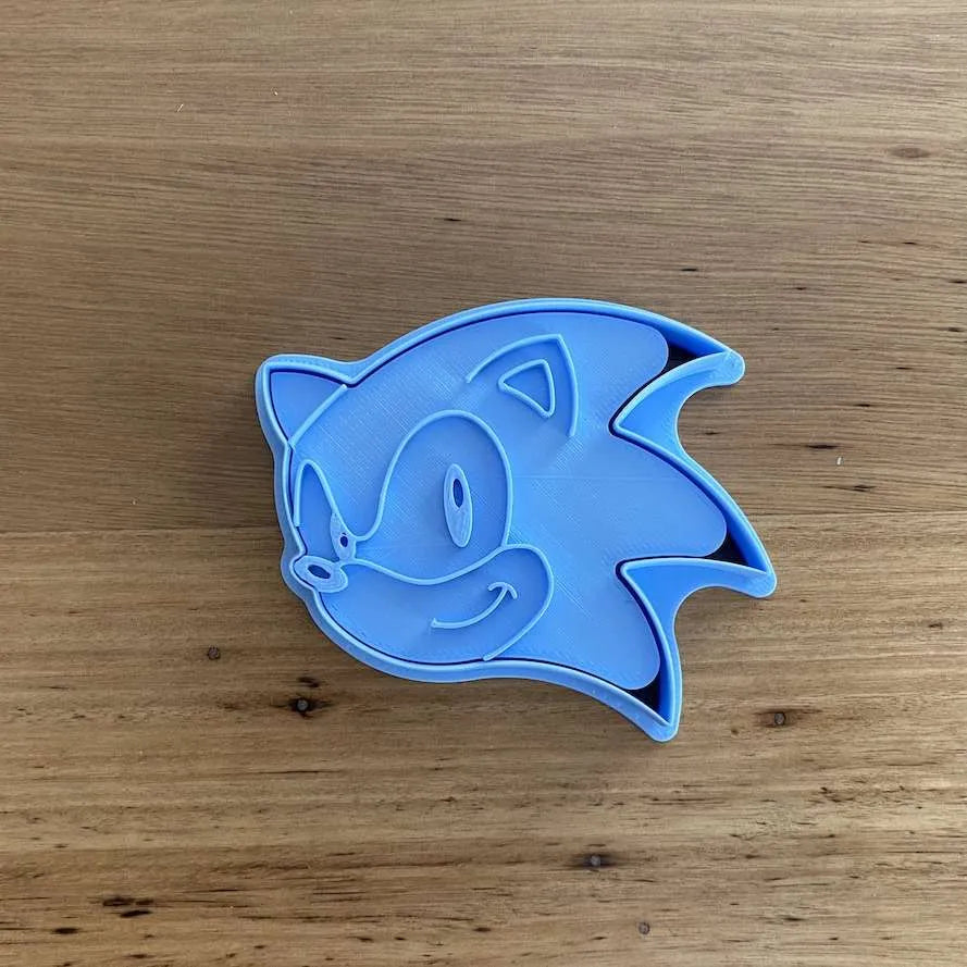 Cookie Cutter Store - Sonic The Hedgehog Cutter and Stamp *Last One*