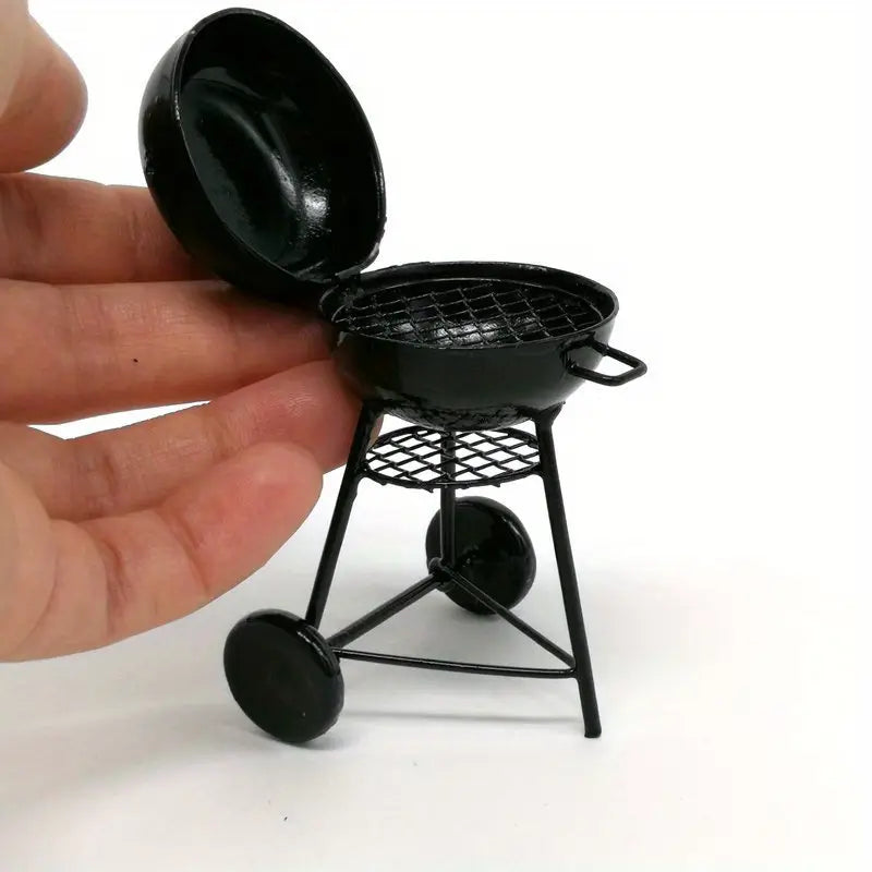 Single Mini Outdoor BBQ Webber Figurine