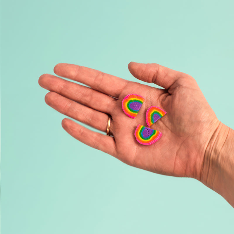 55g Sprinks Sprinkle Mix - Hundreds of Rainbow Sprinkles.