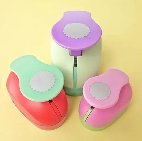 Cake Craft Scallop - Hole Punch - Assorted Sizes