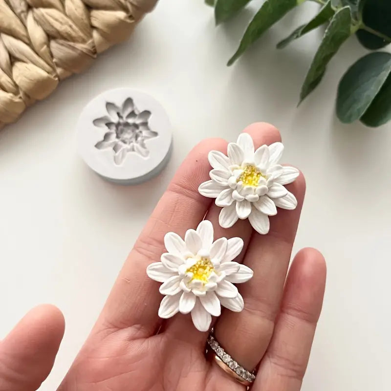 Silicone Mould - Lilly Flower - S581