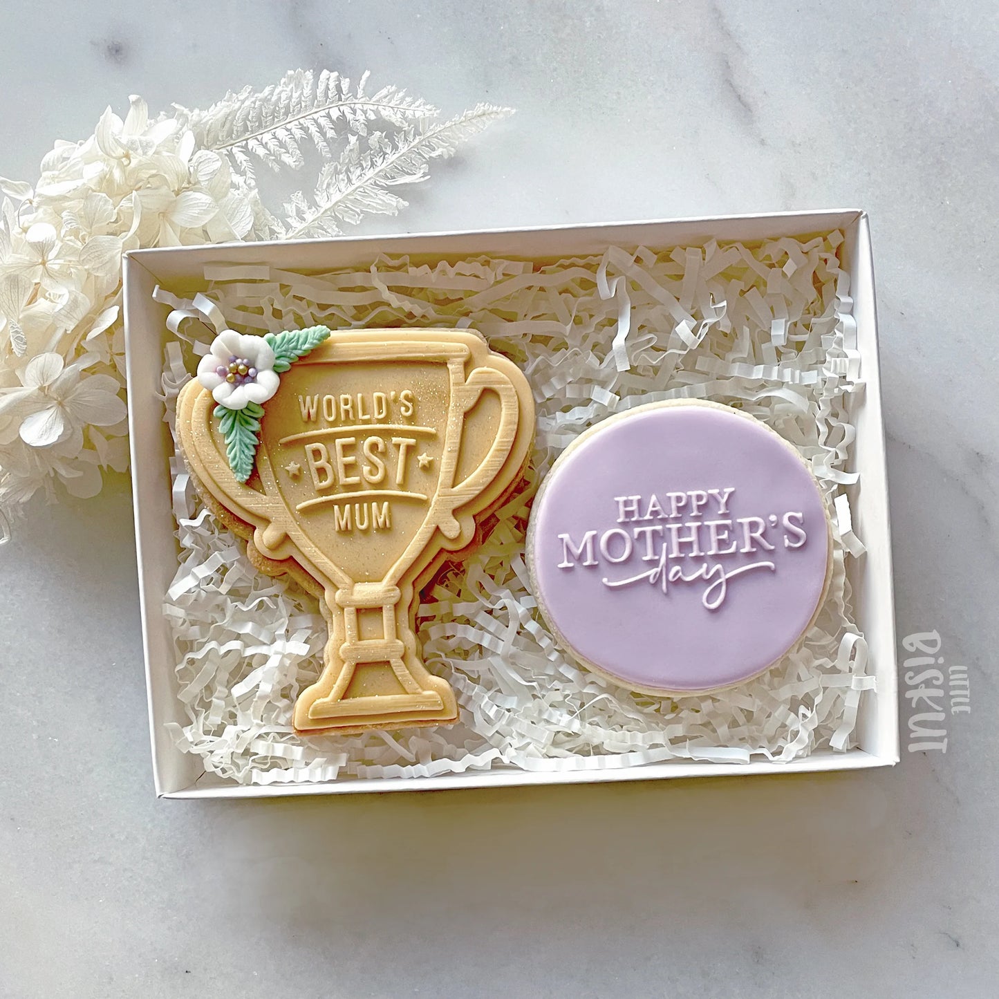 Little Biskut Level Up! - Trophy Cutter & Changeable Debosser Set - Mum & Dad.