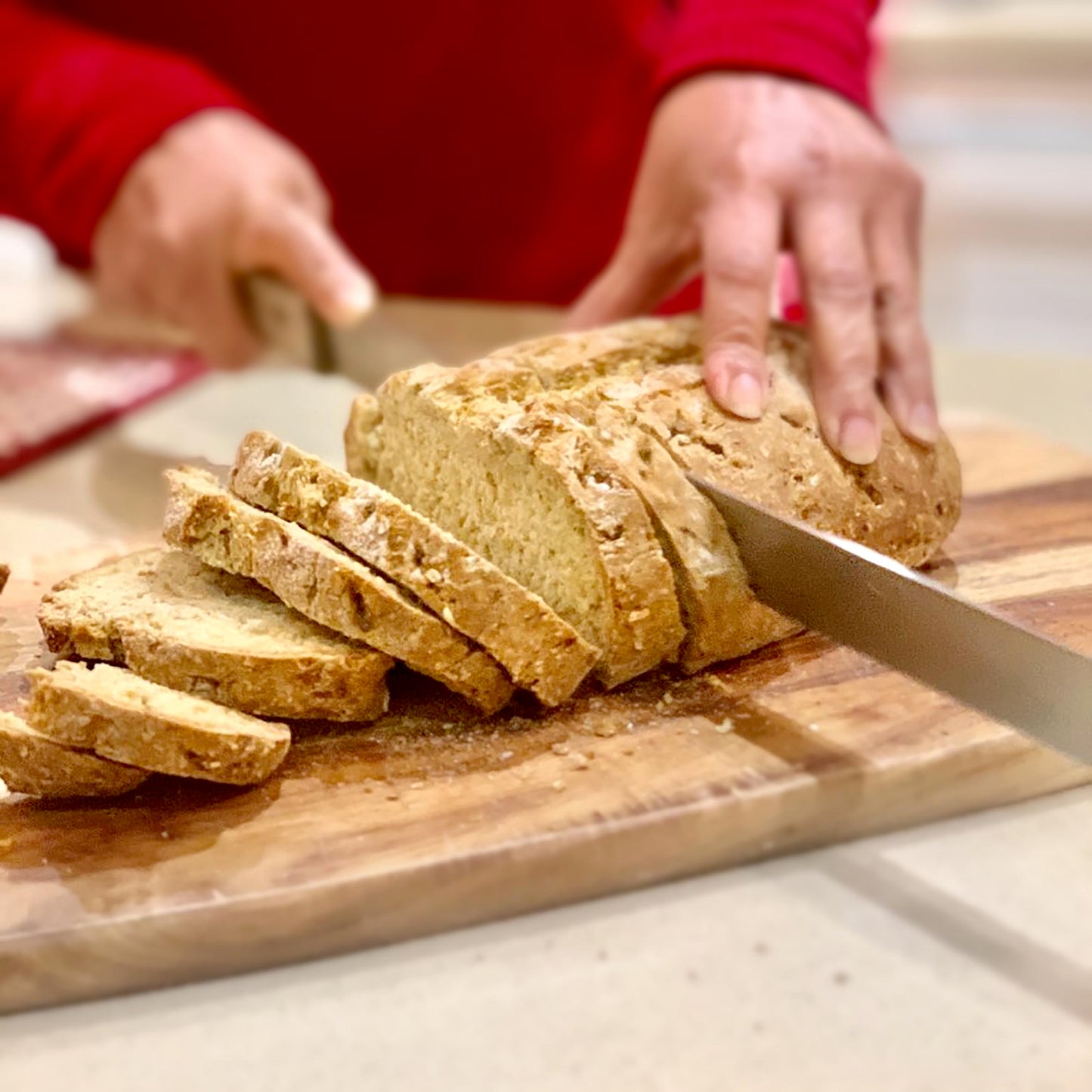 Loyal Serrated Knife 14'' (36cm)