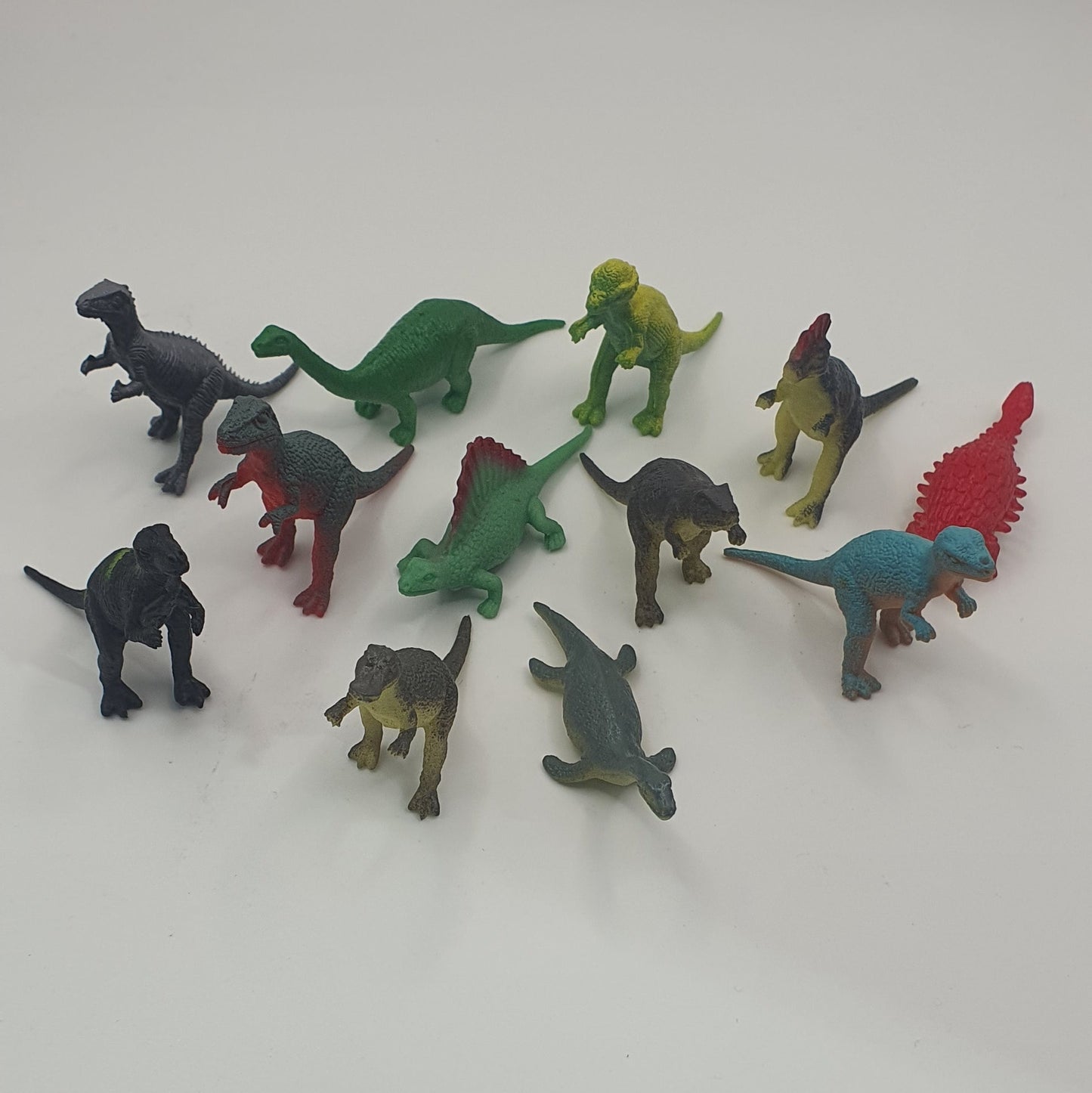 13PK Dinosaurs - Figurines