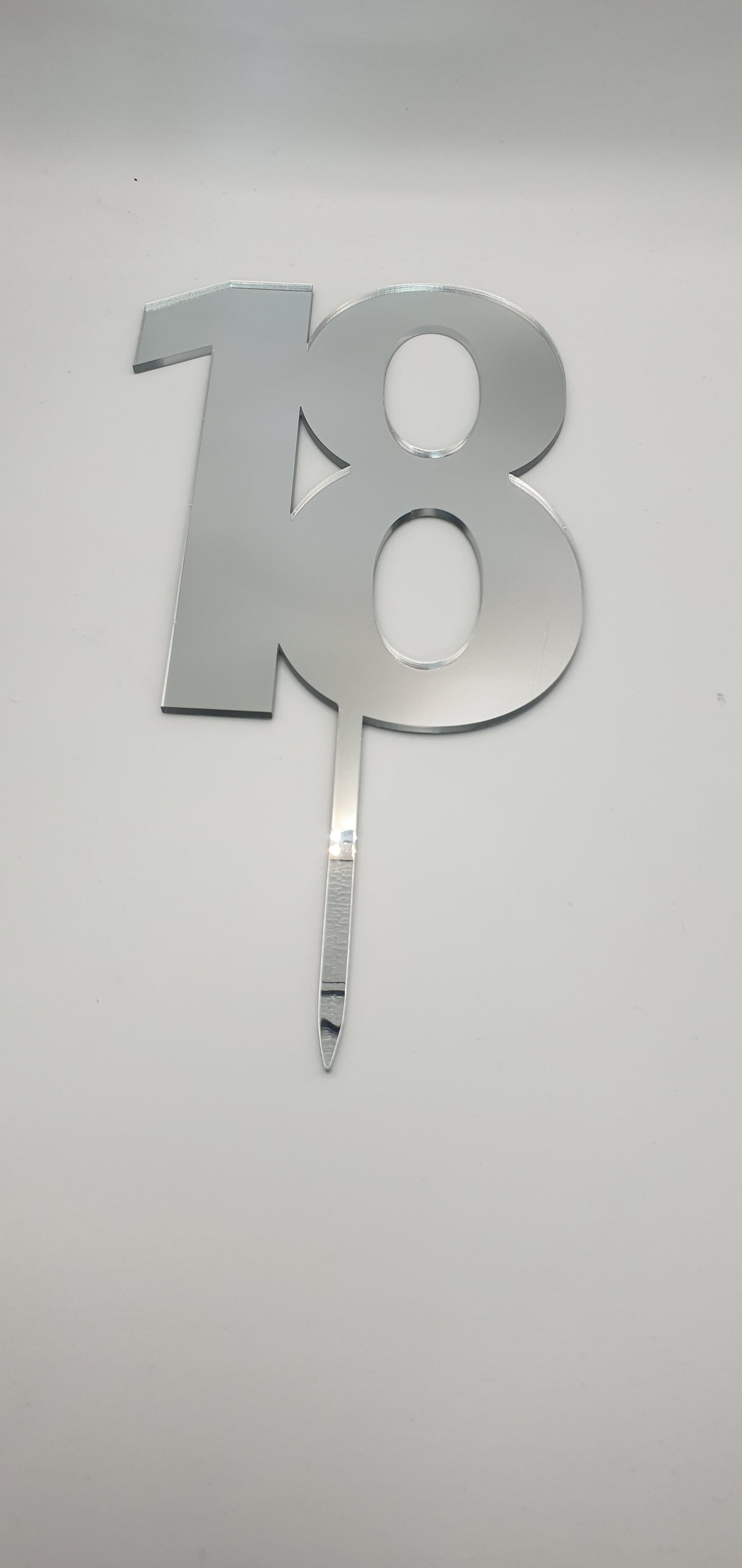 Acrylic 18 Topper - Silver