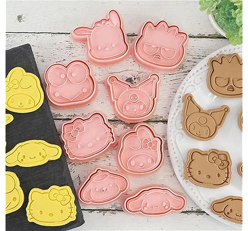 8Pc Hello Kitty Cookie Cutter Set