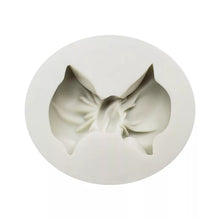 Silicone Mould - Scrunch Bow - S94