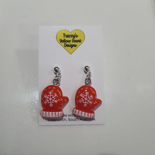 Tracey's Yellow Heart Designs - Mitten Earring