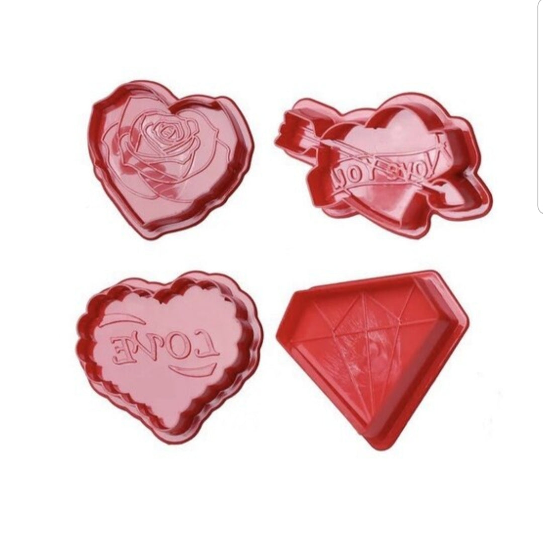 4PC Love Themed Plunger Cutter Set