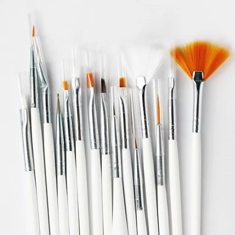 15 Piece White Brush Set