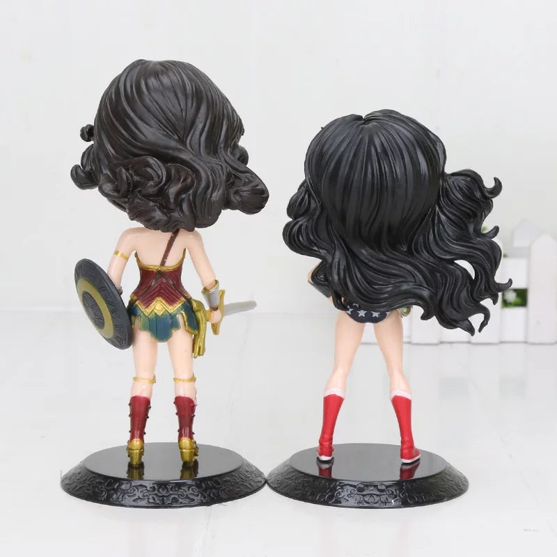 Wonderwoman Standing Figurine