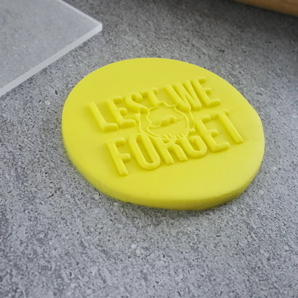Custom cookie cutters - Lest We Forget Debosser.