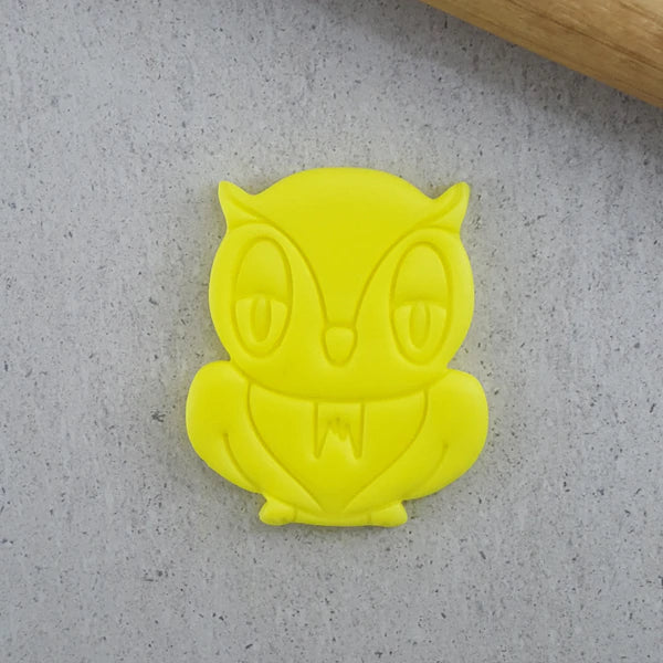 Custom Cookie Cutters Owl Cutter and Embosser Set.