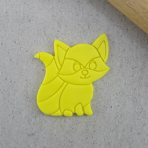 Custom Cookie Cutters Racoon Cutter and Embosser Set.