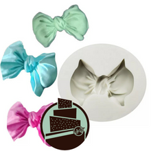 Silicone Mould - Scrunch Bow - S94