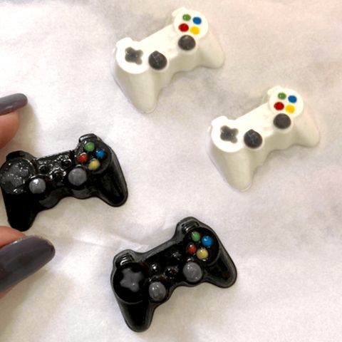 Chocolate Mould - Mini Playstation Controller.