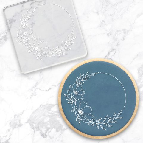 Create-a-Cutter - Floral Round Frame Debosser